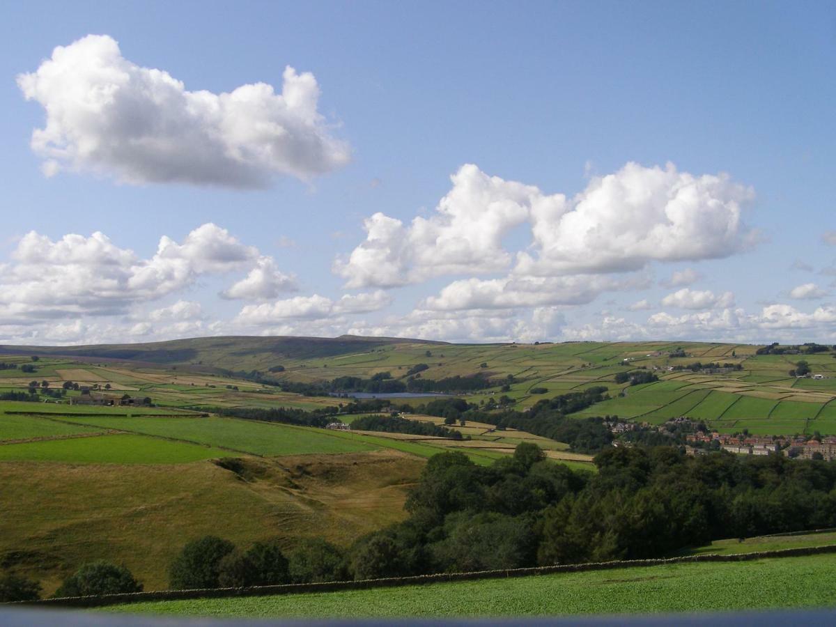 Bed and Breakfast Coddy'S Farm Holmfirth Exterior foto