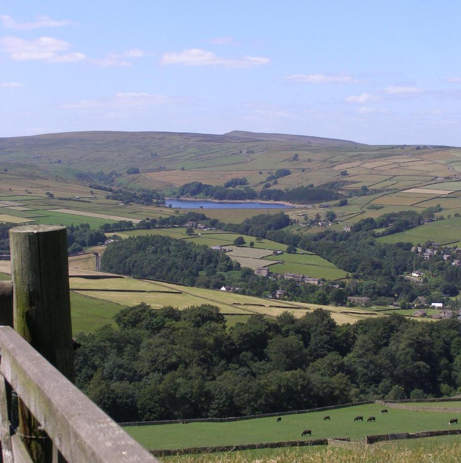 Bed and Breakfast Coddy'S Farm Holmfirth Exterior foto